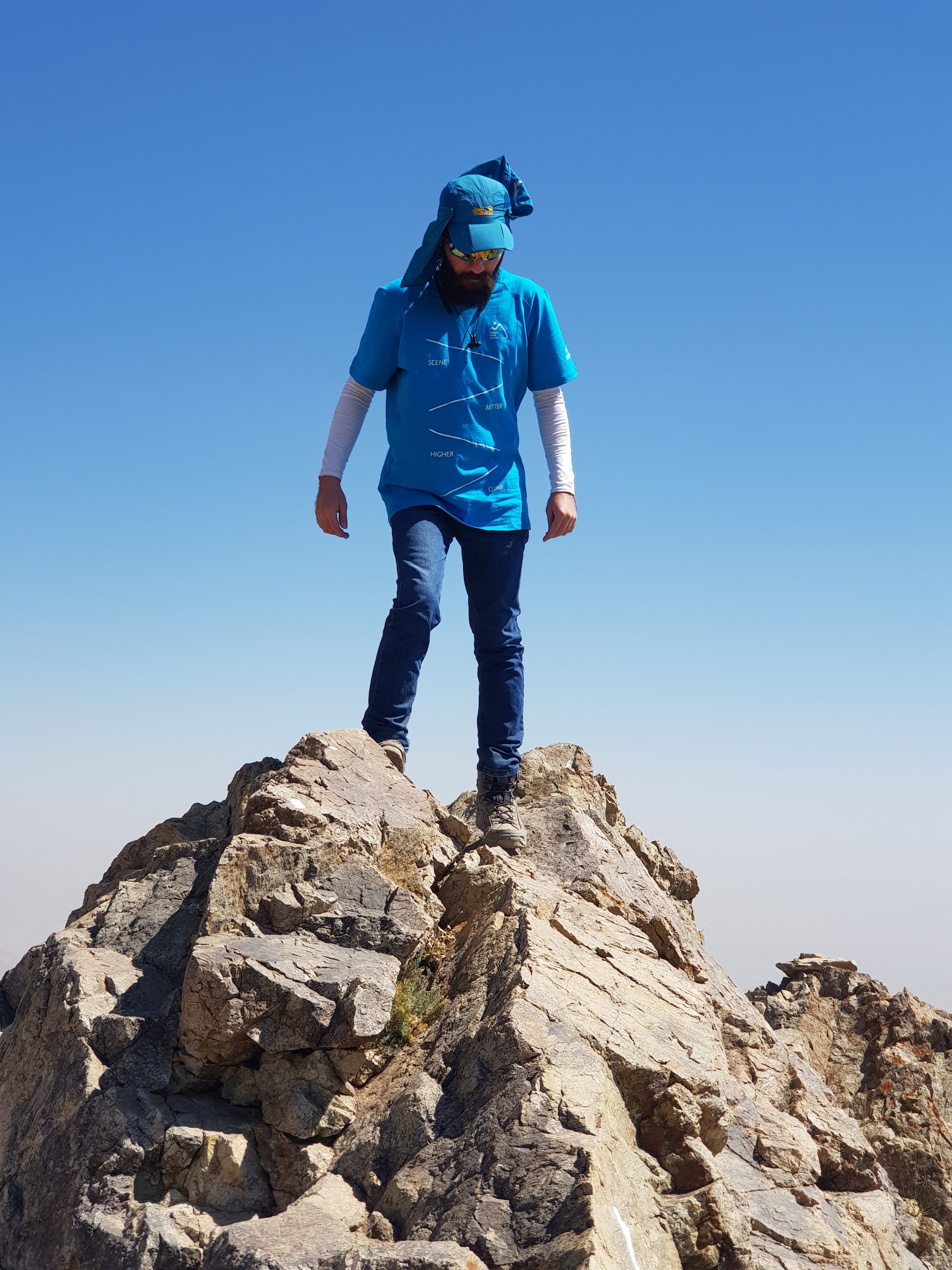 آشنایی با احسان رحیمیان یا همون پروکسی معروف، معلم کوهنورد تدوین گر برنامه نویس
